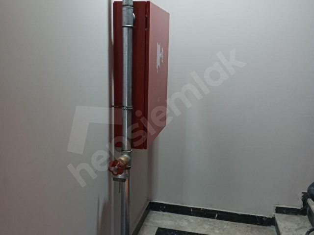 MUHAMMER AKSOY CADDESİNDE LÜKS REZİDANS TERSLI DAİRE - Görsel 14
