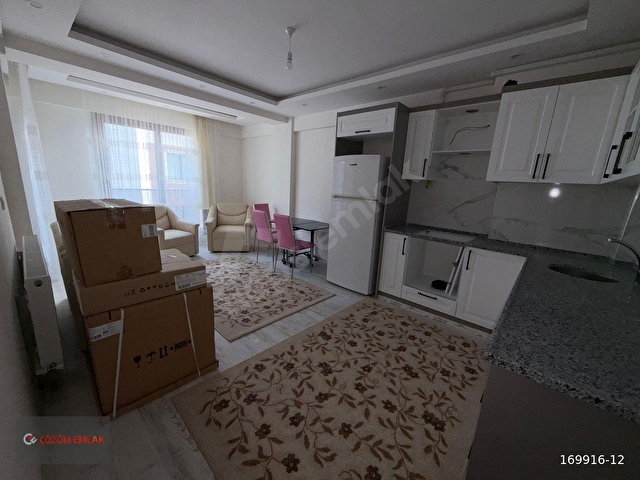 ÇÖZÜM EMLAKTAN MURADİYEDE CADDEYE YAKIN 2+1 EŞYALI DAİRE - Görsel 8