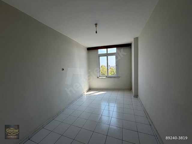TARSUS ANIT MAH. 160m2 3+1 CADDE ÜSTÜ SATILIK DAİRE - Görsel 8