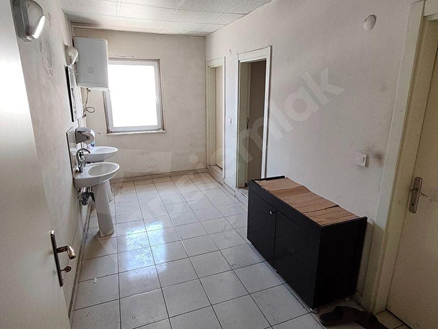 ATLASTAN BEYLİKDÜZÜ OSB BOSB ANA CADDE ÜZERİ SATILIK DÜKKAN - Görsel 11