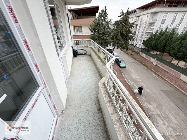 ÖMÜREVLERİNDE 2+1 ARAKATTA KİRALIK DAİRE - Görsel 6