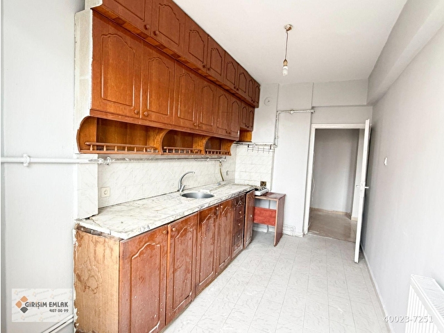 ÖMÜREVLERİNDE 2+1 ARAKATTA KİRALIK DAİRE - Görsel 3