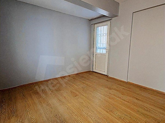 ROTADAN_FATİH_CAMİ KARŞISI_GENİŞ_KULLANIŞLI_2+1_ARA_KAT_DAİRE - Görsel 18