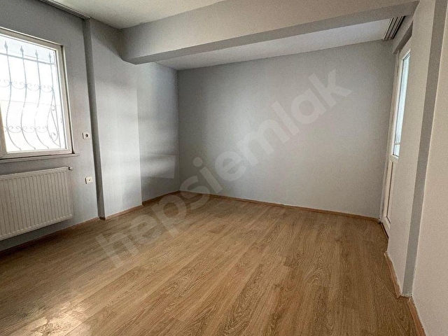 ROTADAN_FATİH_CAMİ KARŞISI_GENİŞ_KULLANIŞLI_2+1_ARA_KAT_DAİRE - Görsel 14
