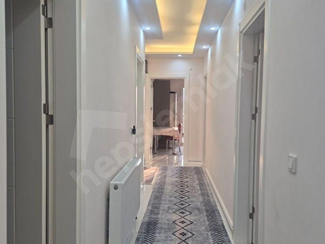 YILDIZTEPE MAH.DE HAVUZLU SİTE İÇİNDE ARA KAT 3+1 SATILIK DAİRE - Görsel 28