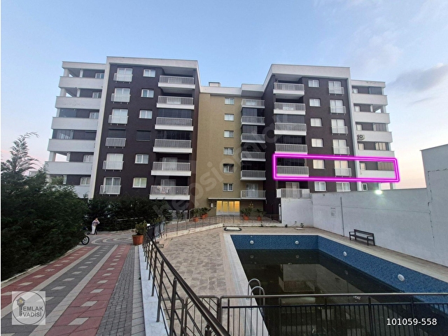 YILDIZTEPE MAH.DE HAVUZLU SİTE İÇİNDE ARA KAT 3+1 SATILIK DAİRE - Görsel 8