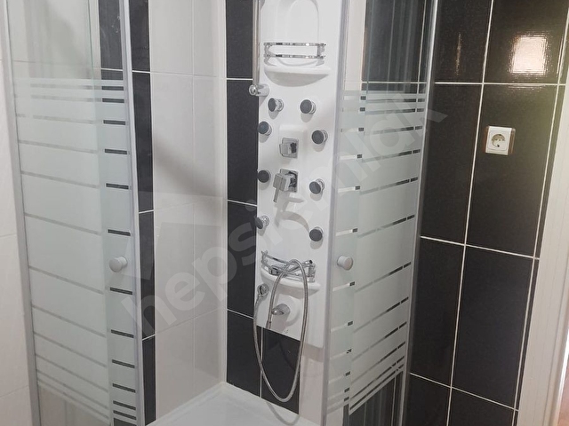 Gözde sitesi A blok komple Yapılı 1. Kat garajlı - Görsel 5