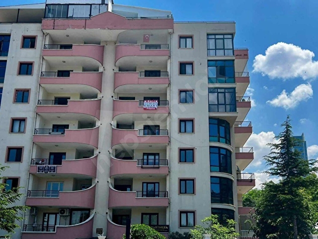 Ankara Çukurambar Merkez de Kiralık Ön Cephe 4+1 Ofis - Görsel 2