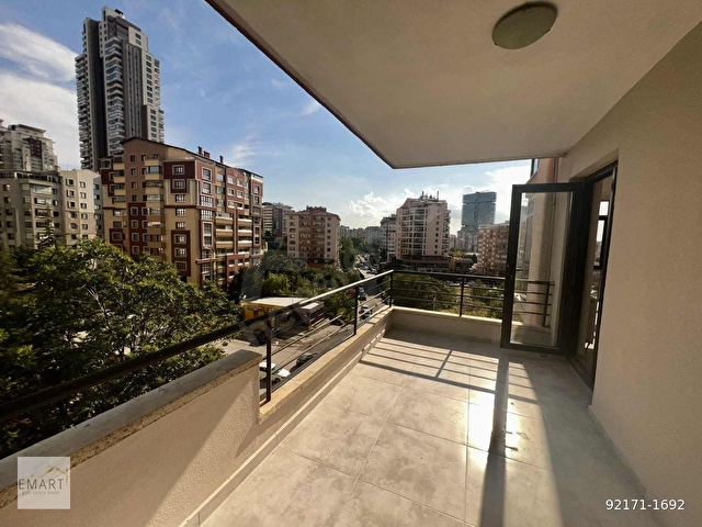 Ankara Çukurambar Merkez de Kiralık Ön Cephe 4+1 Ofis - Görsel 14