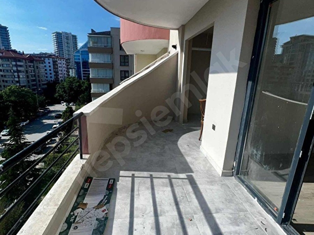 Ankara Çukurambar Merkez de Kiralık Ön Cephe 4+1 Ofis - Görsel 9