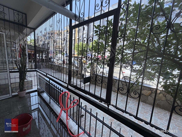 Karşıyaka Alaybey Bahçeli, Tadilatlı, Geniş & Ferah 2+1 Satılık - Görsel 6
