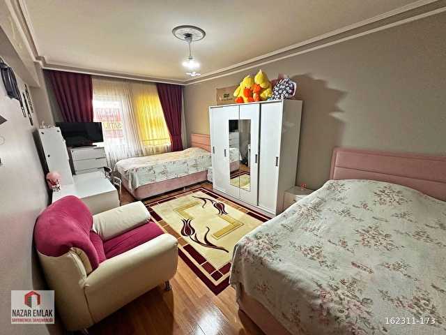 NAZAR EMLAK DAN 3+1 130m² ORTA KAT EBEVEYN BANYOLU METRO KARŞISI - Görsel 19