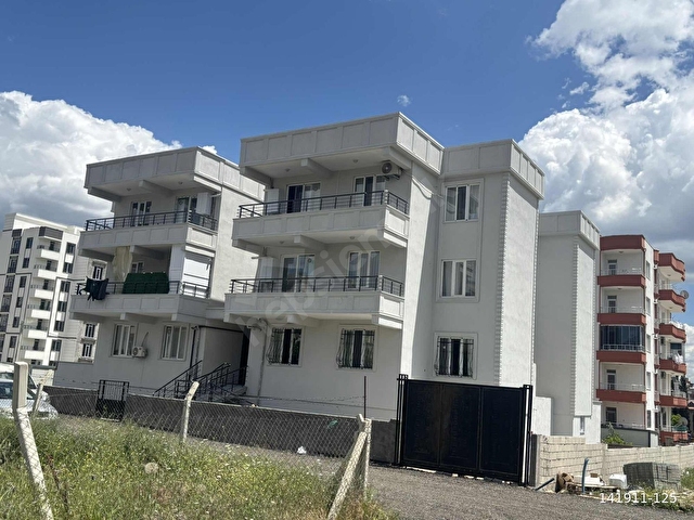KURTOĞLUNDAN CUMHURİYET MAH. 3 KATLI YÜKSEK GİRİŞ SIFIR DAİRE - Görsel 2