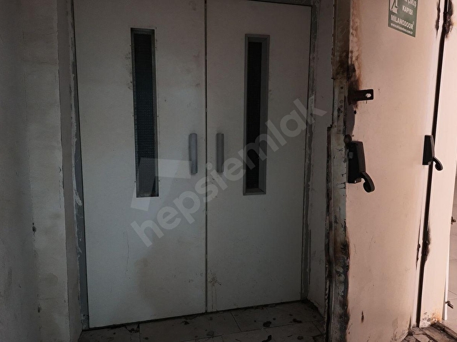 TEKSTİLKENT DEMOKRASİ BUL.ÜZERİ SATILIK KOMPLE İŞ MERKEZİ - Görsel 23