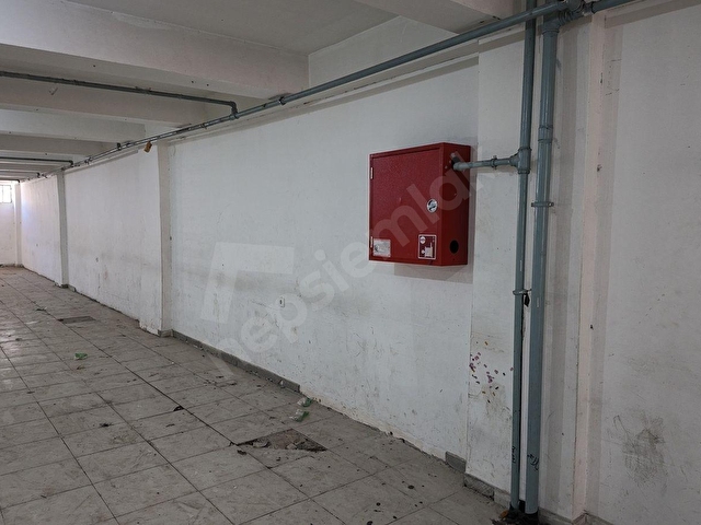 TEKSTİLKENT DEMOKRASİ BUL.ÜZERİ SATILIK KOMPLE İŞ MERKEZİ - Görsel 24