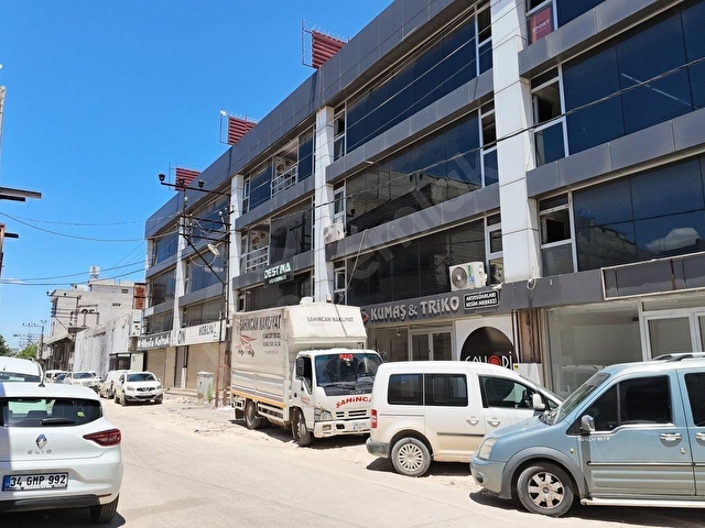 TEKSTİLKENT DEMOKRASİ BUL.ÜZERİ SATILIK KOMPLE İŞ MERKEZİ - Görsel 7
