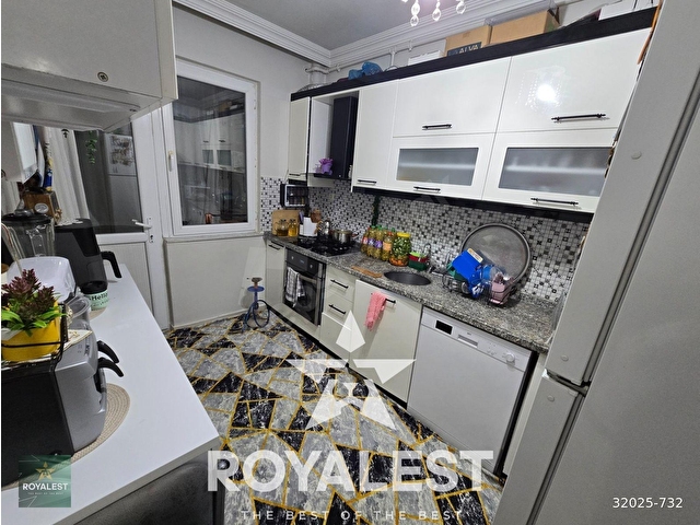 ROYALESTTEN ACİL ANA CADDE ÜZERİ BAKIMLI KAÇIRILMYACAK FIRSAT - Görsel 2