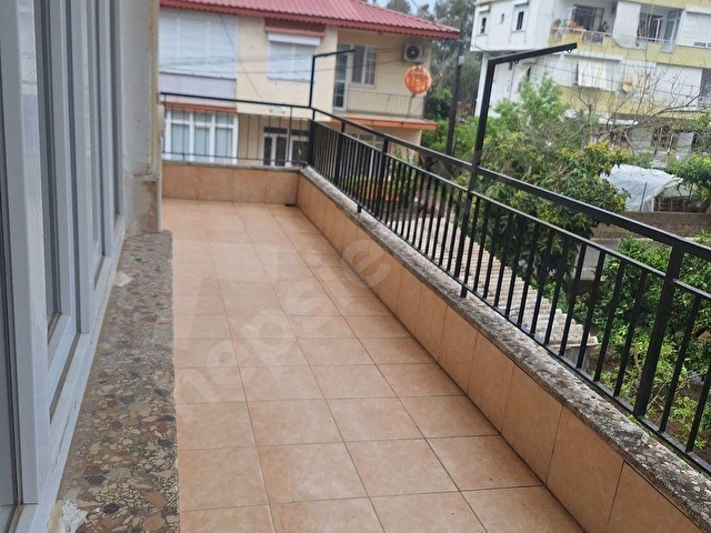 USTA GAYRİMENKULDEN MERKEZİ KONUMDA KİRALIK D.GAZLI 3+1 DAİRE - Görsel 3