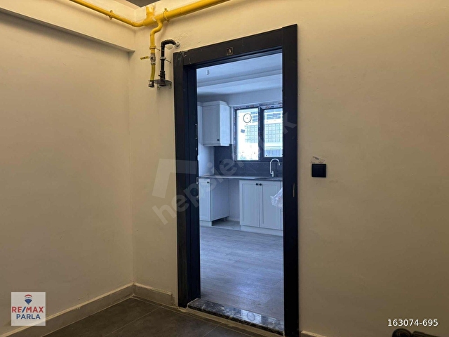 REMAX YASİR | ATAKUM YENİ MAH. TRAMVAY ALTINDA SIFIR KİRALIK 1+1 - Görsel 2