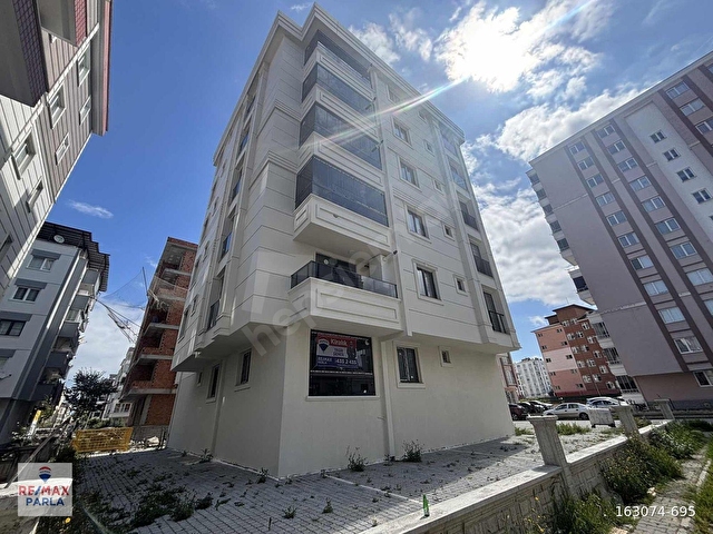 REMAX YASİR | ATAKUM YENİ MAH. TRAMVAY ALTINDA SIFIR KİRALIK 1+1