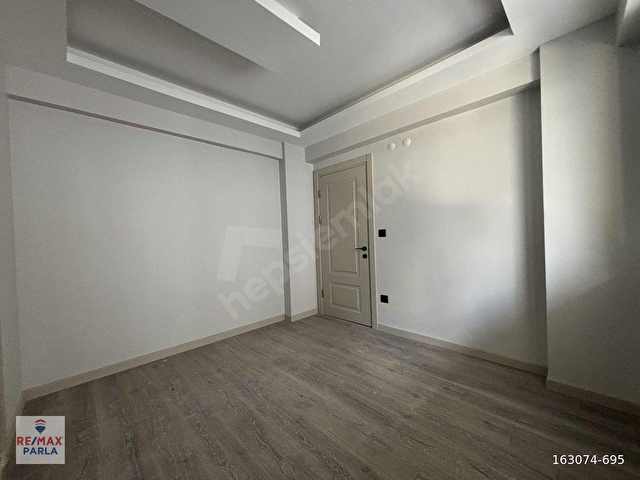 REMAX YASİR | ATAKUM YENİ MAH. TRAMVAY ALTINDA SIFIR KİRALIK 1+1 - Görsel 13