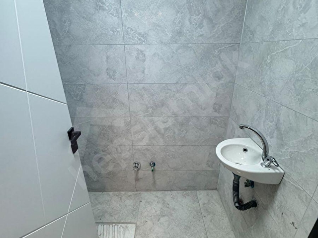 ŞEHİTLER CADDESİNDE GİRİŞ KAT 120M 3+1 SATILIK KUPON DAİRE - Görsel 22