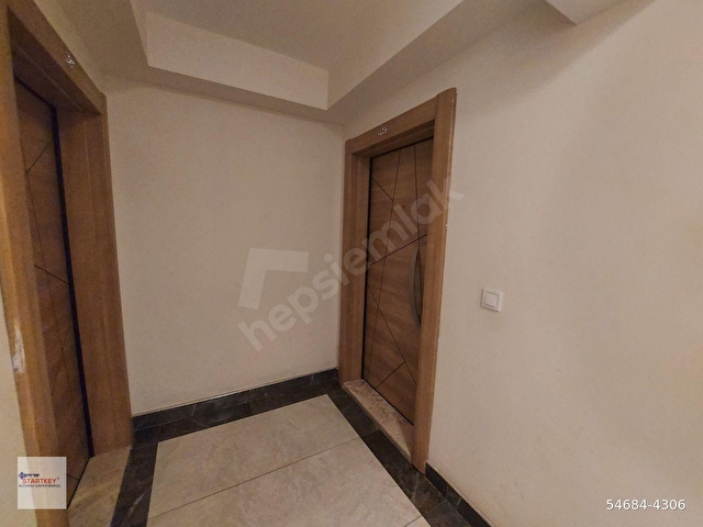 Çiğli Uğur Mumcu Marka 333 Sitesinde Havuz Manzaralı 2+1 Daire - Görsel 11