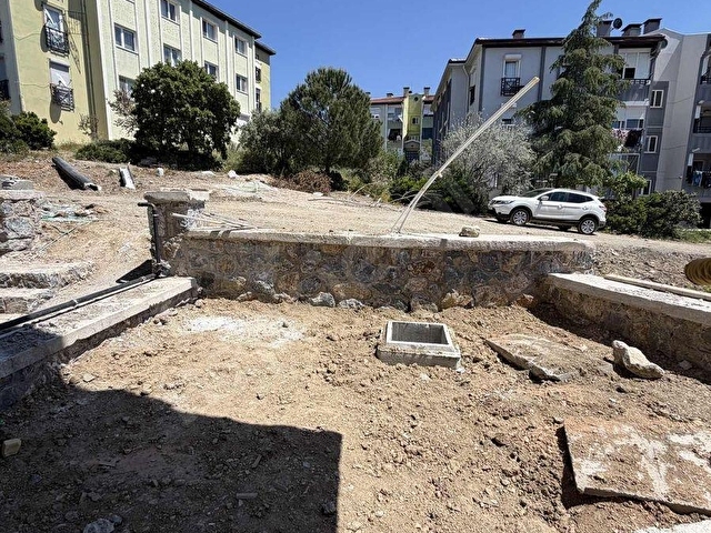 AYRIK NİZAM BÖLGEDE ÇOK KALİTELİ BAHÇELİ 1+1 DAİRE - Görsel 2