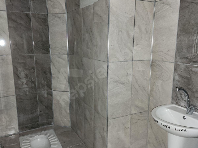 GÜVEN EMLAKTAN SATILIK 140 m² GENİŞ 3+1 DAİRE - Görsel 15