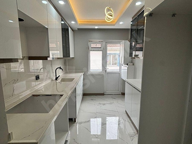 İKDAN AKŞEMSETTİN MHDE 3+1 FULL+FULL YAPILI MUAZZAMM DAİREE!!! - Görsel 2