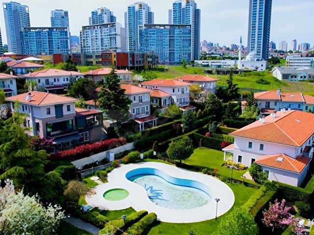 ARDIÇLI GÖL EVLERİ KİRALIK 6+2 TRİPLEKS VİLLA - Görsel 3