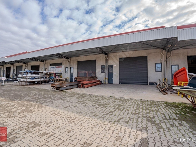 ALOSBİDE OFİSLERE BÖLÜNMÜŞ BÜYÜK TİP KİRALIK DÜKKAN
