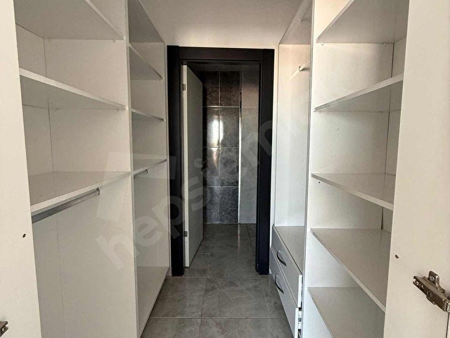 ŞEHİR MANZARALI FEVZİ ÇAKMAK MAHALLESİNDE KİRALIK 3+1 135 m² - Görsel 11