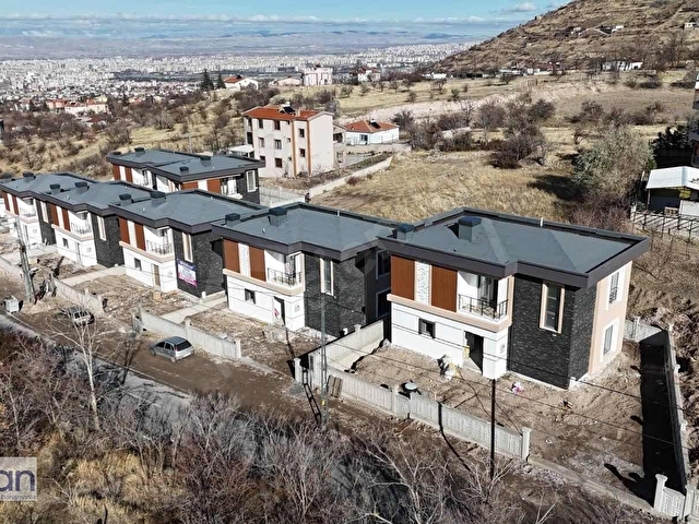 SEYHAN - BECEN CADDESİ ÜZERİ - SATILIK ULTRA LÜKS VİLLALAR - Görsel 8