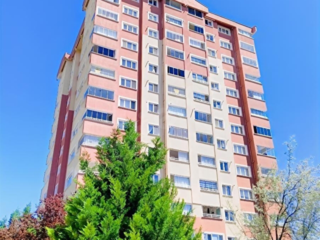 TURYAPTAN TANIŞKENT SİTESİNDE MUHTEŞEM MANZARALI 3+1 KİRALIK