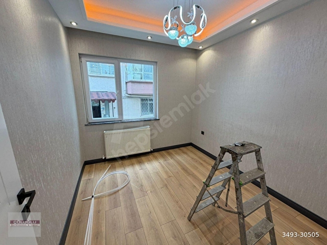 ÇÖLOĞLUNDAN DİKMEN CAD ÜZERİ 1. KAT ÖN GÜNEY BATI LÜX BOŞ - Görsel 19
