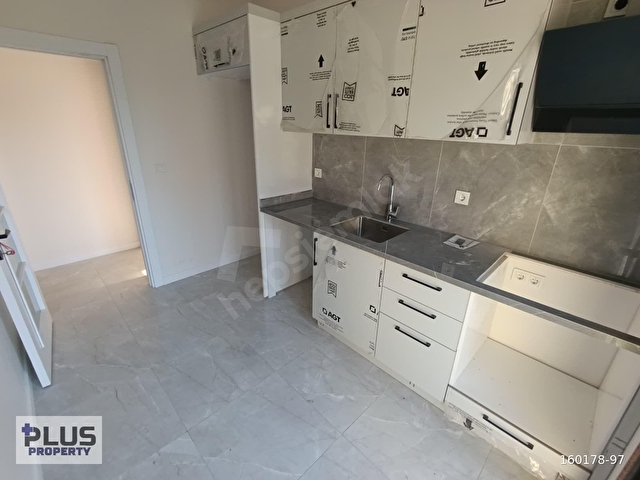 TOPSELVİDE ANA CADDE DİBİNDE SATILIK SIFIR ARA KAT 2+1 DAİRE - Görsel 5
