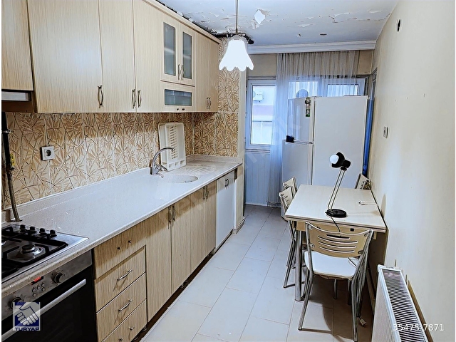Bornova Küçükparkta Yatırıma Uygun Geniş 2+1 Satılık Daire - Görsel 18