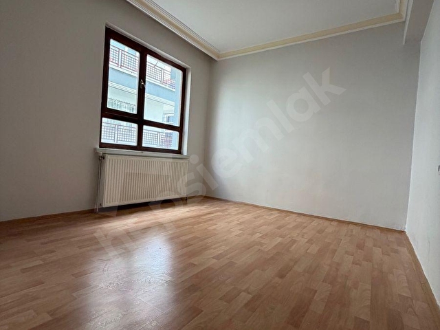 KAÇMAZ...CUMHURİYET MAH GÜNEY CEPHELİ 3+1 YÜKSEK GİRİŞ - Görsel 8