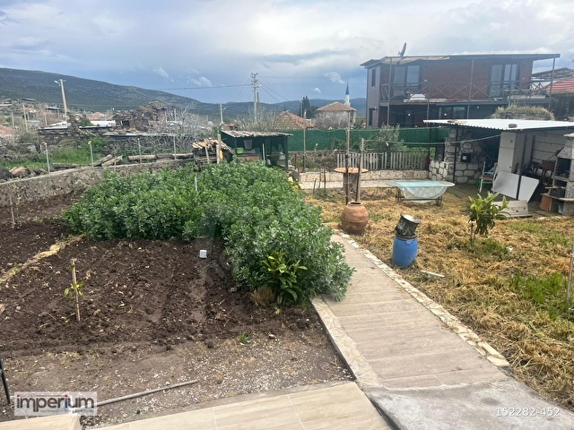 Aliağa Kalabakta Satılık Deniz Manzaralı Taş Ev - Görsel 25
