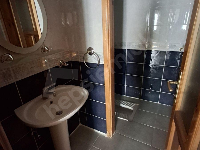UĞUR MUMCU CADDESİNDE 3+1 KİRALIK DAİRE - Görsel 6