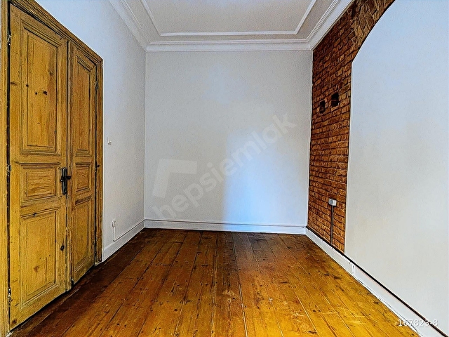 Galata Kulesi Manzaralı Tarihi Binada 3+1 Kiralık Daire - Görsel 21
