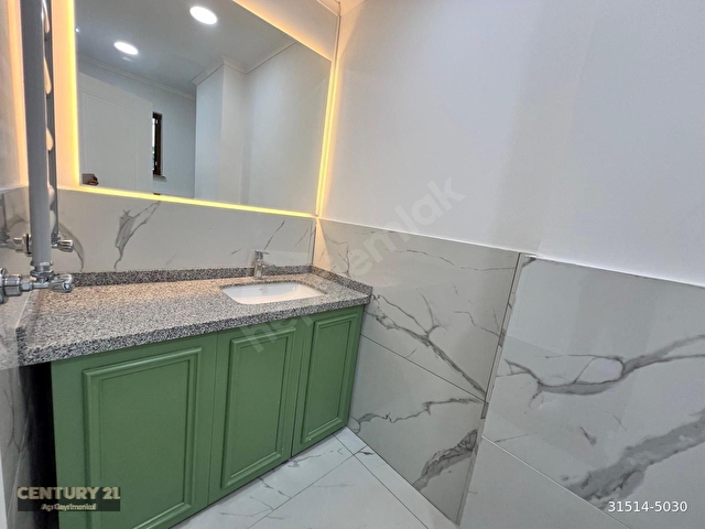 Uskumruköy 1. Caddeye Yakın Butik Sitede Satılık Müstakil Villa - Görsel 11