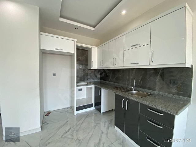 MAHMUTLARDA FULL AKTİVİTELİ SİTEDE 1+1 60 m2 7.KAT GÜNEY CEPHE - Görsel 8