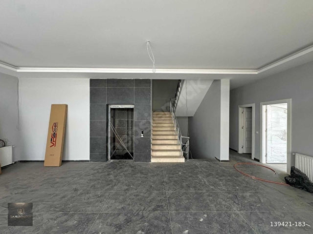 KÜSGETTE SATILIK 4 KAT&1500m2 KAPALI ALAN-TİCARİ İŞ YERİ - Görsel 8