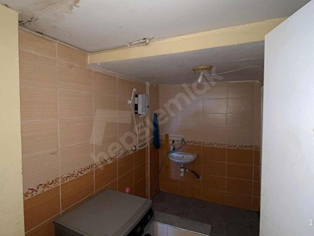 Sultangazi 50. Yılda Kiracılı Satılık Depolu Dükkan | 250 m² - Görsel 6