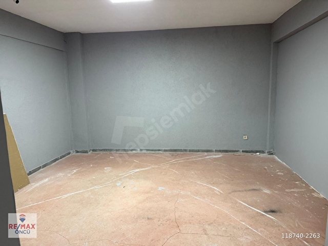DUDULLU DES SANAYİ ARKASI 3 KATLI 500 m² MÜSTAKİL TİCARİ BİNA - Görsel 11