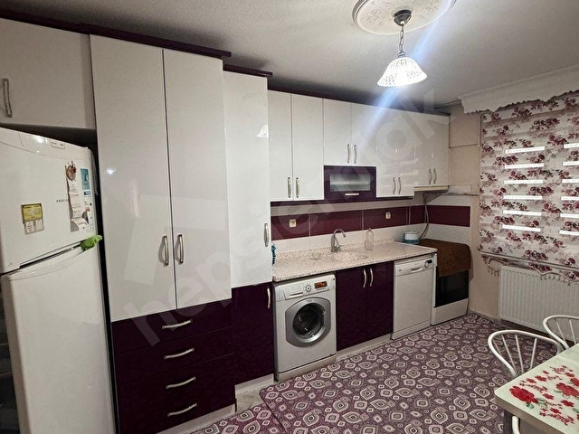 MERKEZİ KONUMDA, FULL EŞYALI, GENİŞ VE FERAH 3+1 KİRALIK DAİRE! - Görsel 8