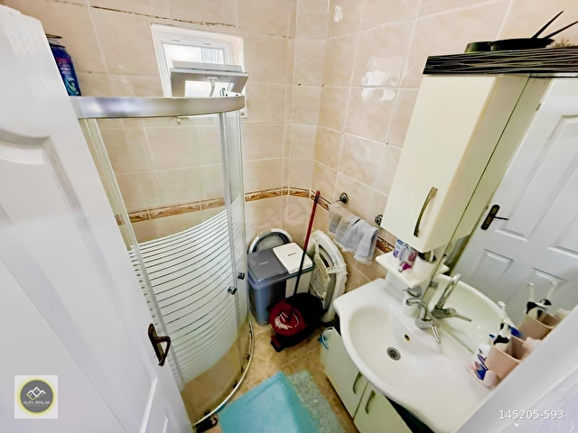 SELÇUKLUda EMSALSİZ FİYATIYLA ÖN CEPHE KATTA YAPILI 3+1 DAİRE - Görsel 22