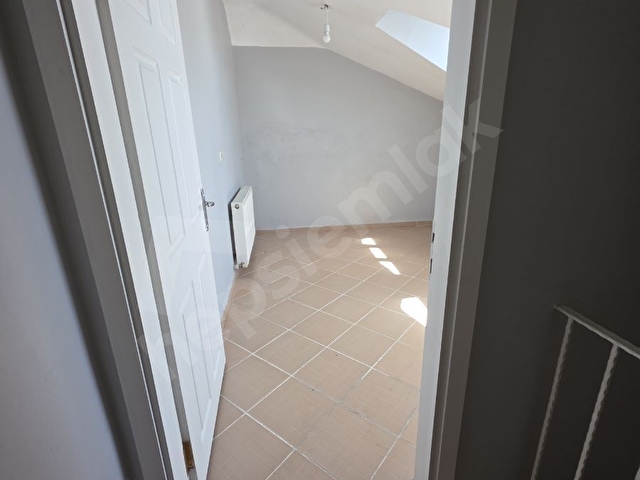 EYÜPSULTANDA SATILIK 170 m² 3+2 DUBLEKS GENİŞ VE KONFORLU - Görsel 27